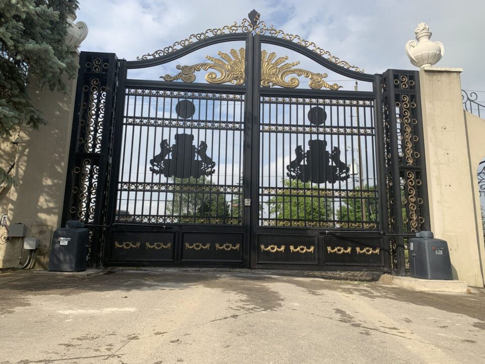 Motorized Gates Automatic Gates Toronto Ontario Parking Systems